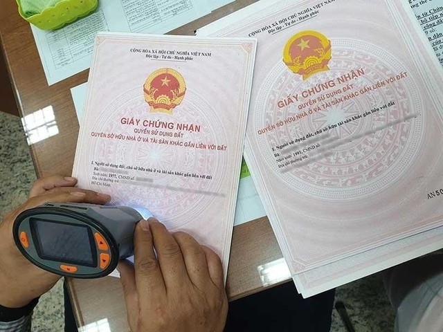 6 loại phí bắt buộc phải nộp khi làm sổ đỏ năm 2025 theo quy định mới nhất- Ảnh 2. 6 loại phí bắt buộc phải nộp khi làm sổ đỏ năm 2025 theo quy định mới nhất- Ảnh 2.