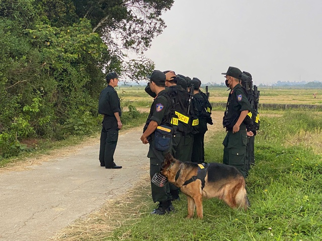 nhieu-luc-luong-truy-tim-nghi-pham-dam-hang-xom-tu-vong-o-quang-tri-1-1747879790834182807634.jpg