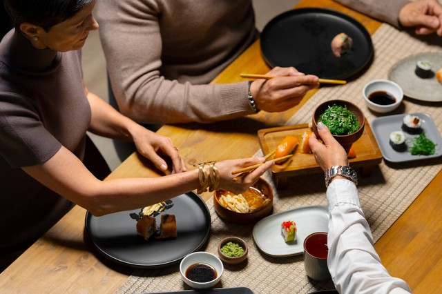 Vừa mở miệng bàn chuyện chia tài sản, bố chồng đã nổi nóng đập bàn, tuyên bố một câu sắc lạnh - Ảnh 2. Vừa mở miệng bàn chuyện chia tài sản, bố chồng đã nổi nóng đập bàn, tuyên bố một câu sắc lạnh - Ảnh 2.