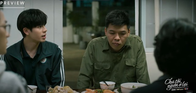 Nam diễn viên quê Quảng Trị vào vai 'xưa nay hiếm' trong phim 'Cha tôi, người ở lại', cứ xuất hiện là khán giả bật cười- Ảnh 13. Nam diễn viên quê Quảng Trị vào vai 'xưa nay hiếm' trong phim 'Cha tôi, người ở lại', cứ xuất hiện là khán giả bật cười- Ảnh 13.