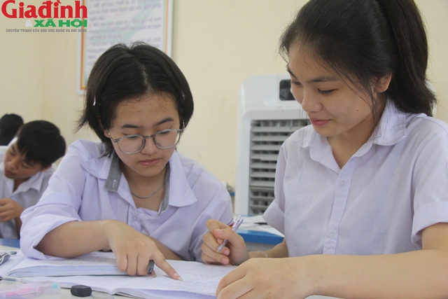 Chạy nước rút cho kỳ thi tuyển sinh vào lớp 10 THPT công lập ở Hải Dương- Ảnh 9. Chạy nước rút cho kỳ thi tuyển sinh vào lớp 10 THPT công lập ở Hải Dương- Ảnh 9.