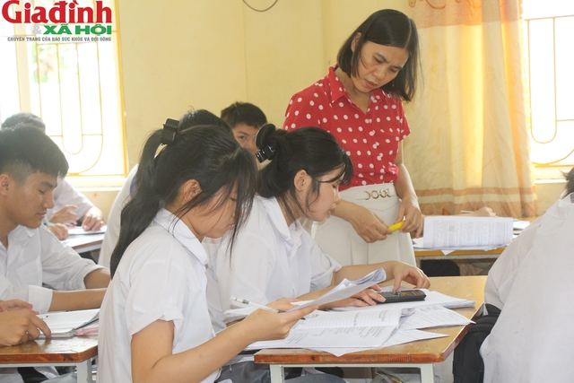 Chạy nước rút cho kỳ thi tuyển sinh vào lớp 10 THPT công lập ở Hải Dương- Ảnh 6. Chạy nước rút cho kỳ thi tuyển sinh vào lớp 10 THPT công lập ở Hải Dương- Ảnh 6.