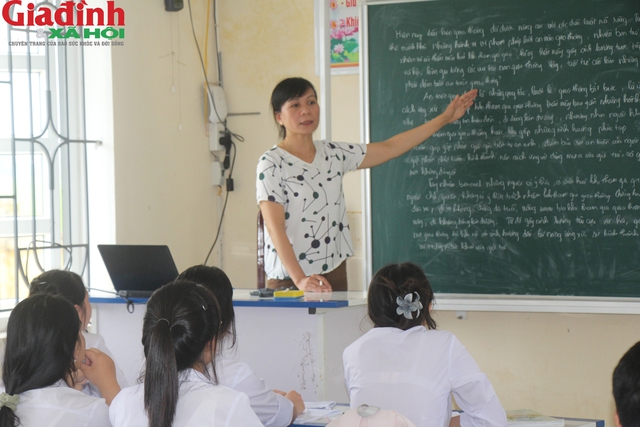 Chạy nước rút cho kỳ thi tuyển sinh vào lớp 10 THPT công lập ở Hải Dương- Ảnh 1. Chạy nước rút cho kỳ thi tuyển sinh vào lớp 10 THPT công lập ở Hải Dương- Ảnh 1.