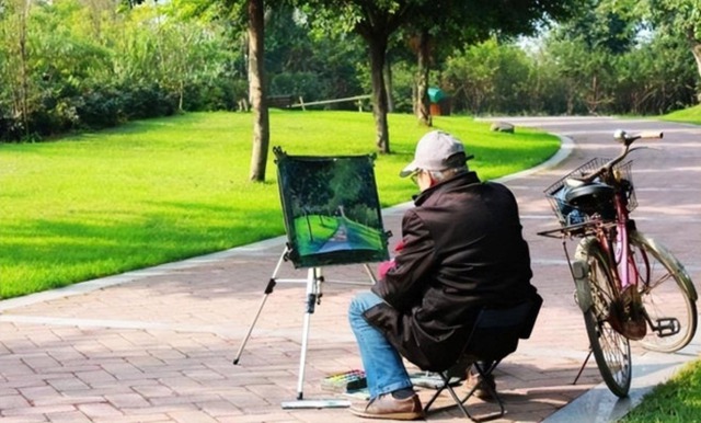 Nghe 4 điều kiện hà khắc mà con trai đặt ra nếu muốn ở cùng, mẹ già 69 tuổi buồn tủi, lặng lẽ quay về quê - Ảnh 3.