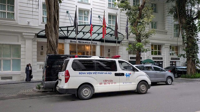 Bệnh viện Việt Pháp Hà Nội hỗ trợ y tế trong chuyến thăm của Tống thống Pháp tới Việt Nam- Ảnh 2. Bệnh viện Việt Pháp Hà Nội hỗ trợ y tế trong chuyến thăm của Tống thống Pháp tới Việt Nam- Ảnh 2.