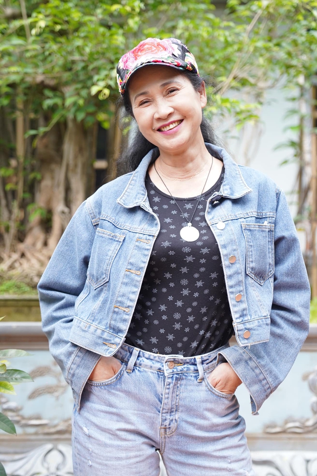 Đã lên chức bà nội, NSND gốc Hà thành quen mặt trong các phim giờ vàng VTV vẫn tươi trẻ, nhiều năng lượng - Ảnh 10. Đã lên chức bà nội, NSND gốc Hà thành quen mặt trong các phim giờ vàng VTV vẫn tươi trẻ, nhiều năng lượng - Ảnh 10.