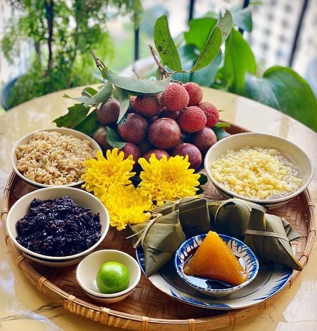 Những bí quyết xua năng lượng xấu trong Tết Đoan Ngọ để cầu sức khỏe cho cả gia đình- Ảnh 2. Những bí quyết xua năng lượng xấu trong Tết Đoan Ngọ để cầu sức khỏe cho cả gia đình- Ảnh 2.