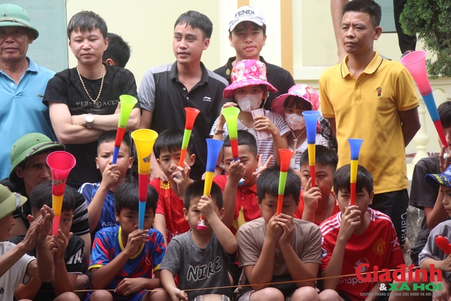 Rền vang pháo đất Hồng Châu- Ảnh 12. Rền vang pháo đất Hồng Châu- Ảnh 12.