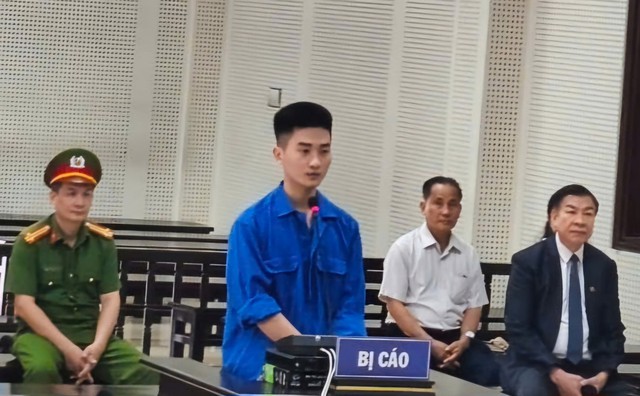 Trộm hơn 1,3 tỉ ở phòng làm việc Chủ tịch HĐQT, nguyên cán bộ công ty bị tuyên phạt 7 năm tù- Ảnh 1. Trộm hơn 1,3 tỉ ở phòng làm việc Chủ tịch HĐQT, nguyên cán bộ công ty bị tuyên phạt 7 năm tù- Ảnh 1.