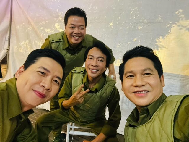 Nam NSƯT quê Thái Bình nổi tiếng làng nhạc đỏ, ở tuổi U60 có cuộc sống ra sao sau khi ly hôn?- Ảnh 2. Nam NSƯT quê Thái Bình nổi tiếng làng nhạc đỏ, ở tuổi U60 có cuộc sống ra sao sau khi ly hôn?- Ảnh 2.