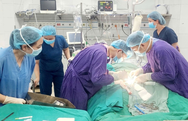 Người đàn ông 40 tuổi ở Hà Nội bị nhồi máu cơ tim cấp sau khi đi bơi thừa nhận có tiền sử mắc bệnh này - Ảnh 2. Người đàn ông 40 tuổi ở Hà Nội bị nhồi máu cơ tim cấp sau khi đi bơi thừa nhận có tiền sử mắc bệnh này - Ảnh 2.