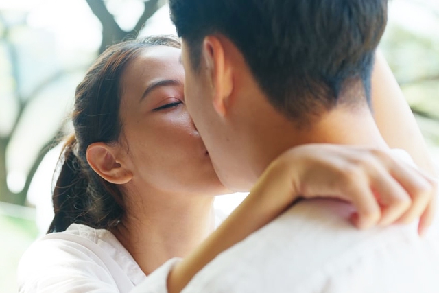 Lúc nào không nên nói gì khi cả hai đang gần gũi?- Ảnh 1. Lúc nào không nên nói gì khi cả hai đang gần gũi?- Ảnh 1.