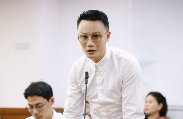 Nam ca sĩ điển trai quê Nam Định lấy tiểu thư nhà đại gia miền Tây sau 19 năm có cuộc sống ra sao?- Ảnh 4. Nam ca sĩ điển trai quê Nam Định lấy tiểu thư nhà đại gia miền Tây sau 19 năm có cuộc sống ra sao?- Ảnh 4.