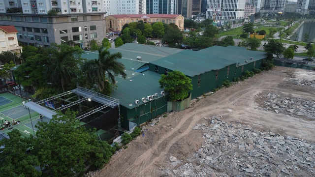 Hà Nội: Sân pickleball và nhà xưởng mọc lên 'như nấm' ở Yên Hòa, tiềm ẩn nguy cơ cháy nổ- Ảnh 10.