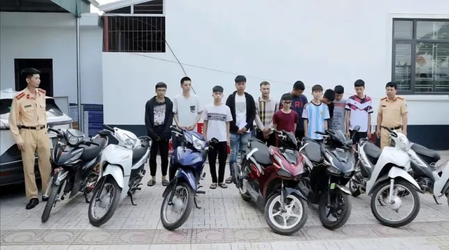Tin sáng 12/6: Bão số 1 'Wutip' diễn biến phức tạp, gây mưa lớn, ngập lụt; xử phạt 3 cửa hàng thuộc Công ty chăn nuôi C.P. Việt Nam 105 triệu đồng- Ảnh 4. Tin sáng 12/6: Bão số 1 'Wutip' diễn biến phức tạp, gây mưa lớn, ngập lụt; xử phạt 3 cửa hàng thuộc Công ty chăn nuôi C.P. Việt Nam 105 triệu đồng- Ảnh 4.