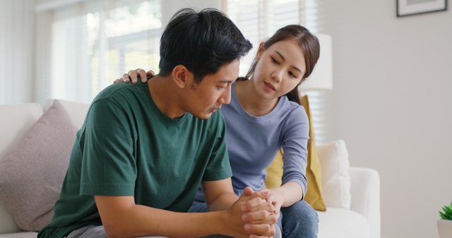 'Đẻ hay không do mình': Lời khẳng định của người chồng 'trưởng họ' khi đối mặt với áp lực gia đình - Ảnh 1. 'Đẻ hay không do mình': Lời khẳng định của người chồng 'trưởng họ' khi đối mặt với áp lực gia đình - Ảnh 1.