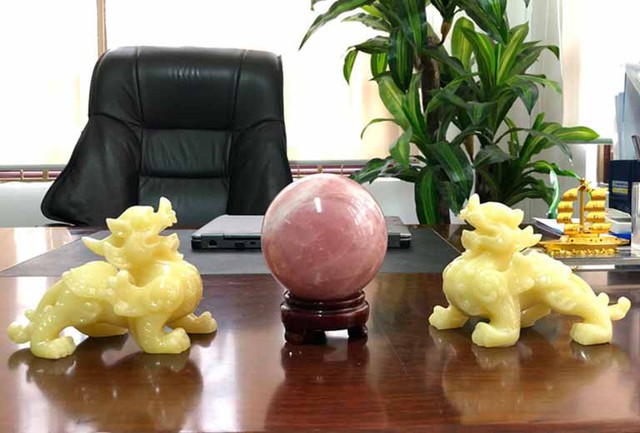 Những vật phẩm phong thủy người mệnh Hỏa không nên đặt trên bàn làm việc- Ảnh 4. Những vật phẩm phong thủy người mệnh Hỏa không nên đặt trên bàn làm việc- Ảnh 4.