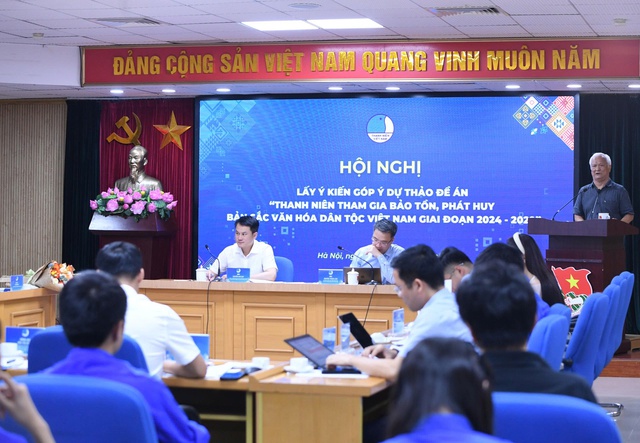 Phát huy vai trò của thanh niên trong bảo tồn bản sắc văn hóa dân tộc Việt Nam- Ảnh 2. Phát huy vai trò của thanh niên trong bảo tồn bản sắc văn hóa dân tộc Việt Nam- Ảnh 2.