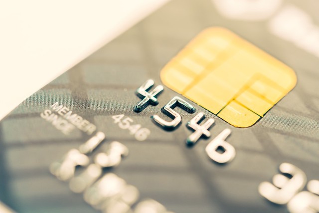 Thực hiện theo trình tự, thủ tục này, người dân dễ dàng đổi thẻ ATM từ sang ATM chip để không bị ngừng giao dịch từ 1/7/2025- Ảnh 2. Thực hiện theo trình tự, thủ tục này, người dân dễ dàng đổi thẻ ATM từ sang ATM chip để không bị ngừng giao dịch từ 1/7/2025- Ảnh 2.