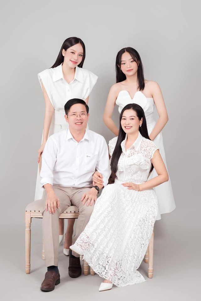 Mẹ ruột Hoa hậu Việt Nam quê Đà Nẵng có đời thực giản dị khiến nhiều người bất ngờ- Ảnh 9. Mẹ ruột Hoa hậu Việt Nam quê Đà Nẵng có đời thực giản dị khiến nhiều người bất ngờ- Ảnh 9.