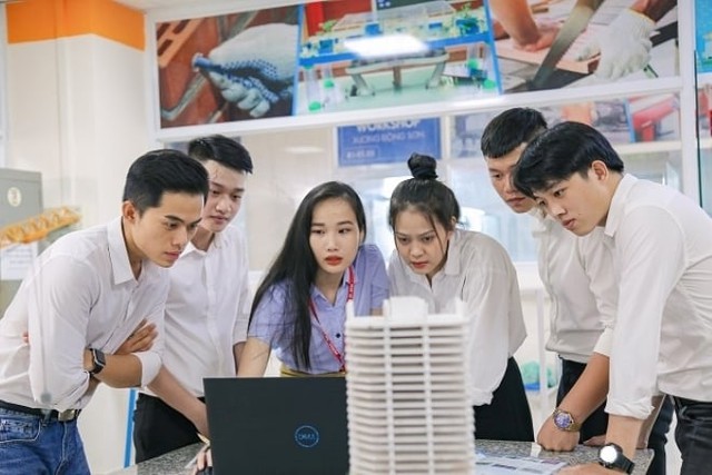 Thêm một trường đại học top đầu công bố học phí cao kỷ lục, có ngành chạm ngưỡng 150 triệu đồng/năm- Ảnh 1. Thêm một trường đại học top đầu công bố học phí cao kỷ lục, có ngành chạm ngưỡng 150 triệu đồng/năm- Ảnh 1.