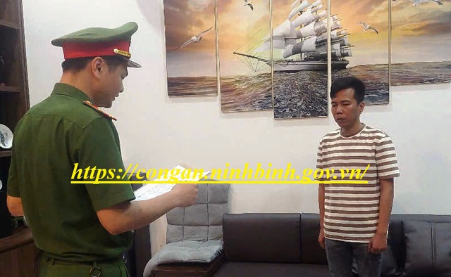 Chủ sở hữu Tiktoker Gia đình Hải Sen chính thức bị khởi tố vì buôn bán thực phẩm giả là Siro ăn ngon Hải Bé - Ảnh 4. Chủ sở hữu Tiktoker Gia đình Hải Sen chính thức bị khởi tố vì buôn bán thực phẩm giả là Siro ăn ngon Hải Bé - Ảnh 4.