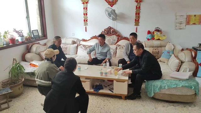 Bố mẹ gọi 3 con về chia tài sản, con trai duy nhất lại chẳng nhận được gì, con dâu giận dỗi bỏ đi - Ảnh 2.