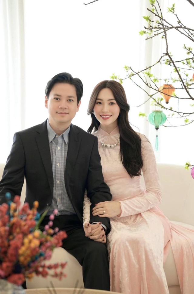 Khác với Á hậu Phương Nhi, 2 Hoa hậu Việt Nam này lấy chồng hào môn vẫn tích cực xuất hiện trên mạng xã hội- Ảnh 6. Khác với Á hậu Phương Nhi, 2 Hoa hậu Việt Nam này lấy chồng hào môn vẫn tích cực xuất hiện trên mạng xã hội- Ảnh 6.