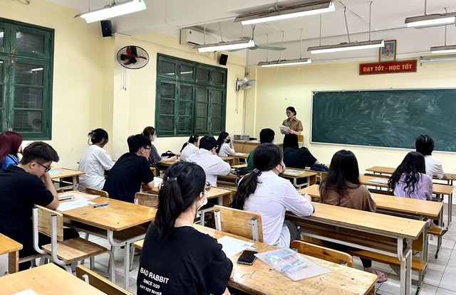 Lịch thi tốt nghiệp THPT 2025 chính thức dành cho thí sinh cả nước- Ảnh 2. Lịch thi tốt nghiệp THPT 2025 chính thức dành cho thí sinh cả nước- Ảnh 2.