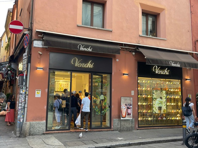 bologna1-1750861136845794247828.jpg