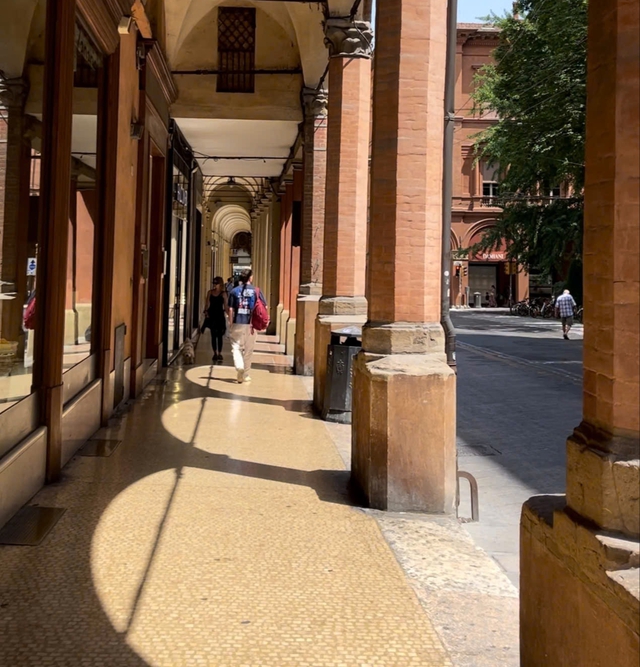 edit-bologna8-17508618948282145804876.jpeg