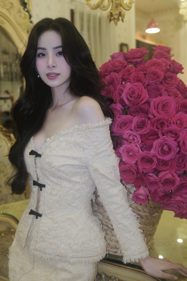 nguoi-mau-lien-huong-7-1750909608433739175580.jpg