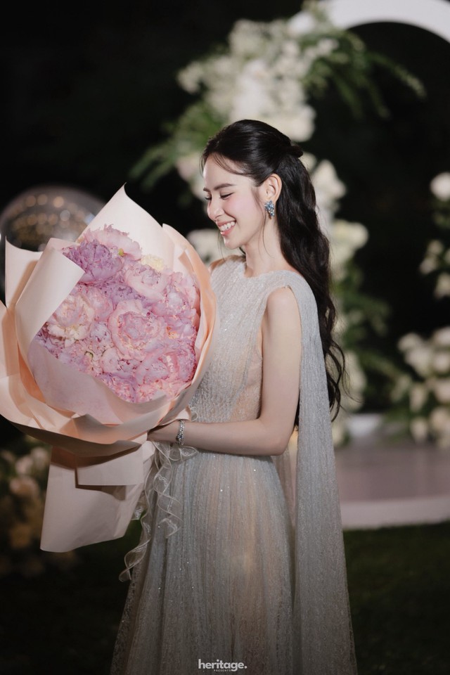 nguoi-mau-lien-huong-9-17509096084451962058366.jpg