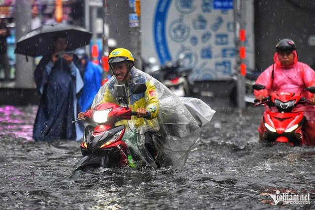 Tin sáng 28/6: Dự báo thời tiết hôm nay 28/6, miền Bắc tăng mưa lớn cả về diện và lượng; Cơ quan nào giúp UBND cấp xã quản lý nhà nước về lĩnh vực y tế?- Ảnh 2. Tin sáng 28/6: Dự báo thời tiết hôm nay 28/6, miền Bắc tăng mưa lớn cả về diện và lượng; Cơ quan nào giúp UBND cấp xã quản lý nhà nước về lĩnh vực y tế?- Ảnh 2.