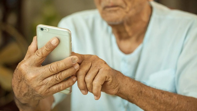 Nghe con trai nói 'Bố mẹ có lương hưu rồi, đừng gây chuyện', tôi chỉ đáp một câu 3 năm sau con mới thấm thía mà hối hận - Ảnh 1. Nghe con trai nói 'Bố mẹ có lương hưu rồi, đừng gây chuyện', tôi chỉ đáp một câu 3 năm sau con mới thấm thía mà hối hận - Ảnh 1.