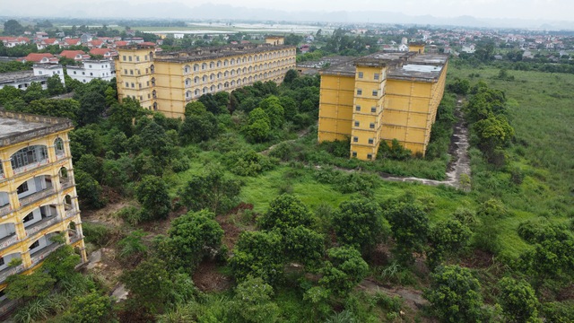 Toàn cảnh Trường Đại học Hà Hoa Tiên ở Hà Nam vừa bị đình chỉ đào tạo - Ảnh 6. Toàn cảnh Trường Đại học Hà Hoa Tiên ở Hà Nam vừa bị đình chỉ đào tạo - Ảnh 6.