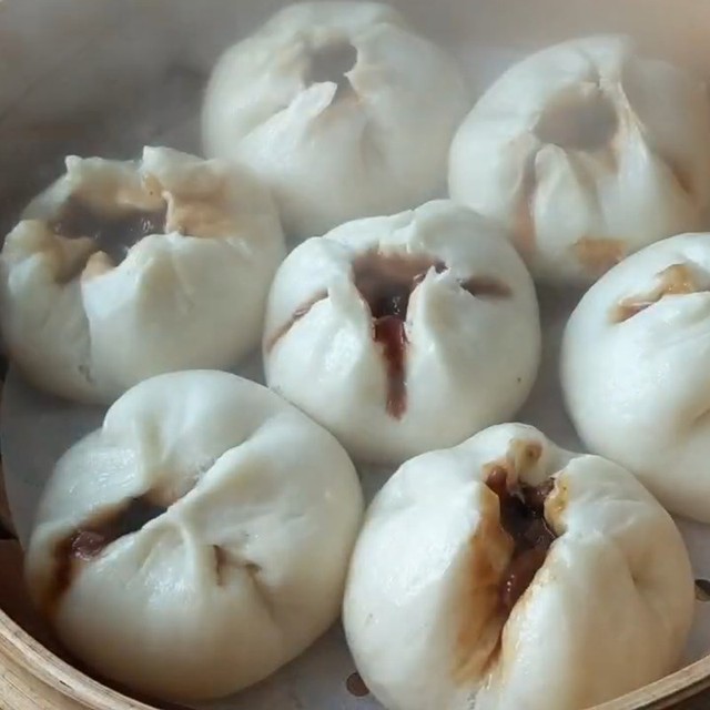 Cách làm bánh bao xá xíu đơn giản, thơm ngon cho bữa sáng đủ chất- Ảnh 3. Cách làm bánh bao xá xíu đơn giản, thơm ngon cho bữa sáng đủ chất- Ảnh 3.