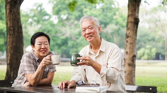 Về già, đừng chỉ nghĩ để lại tiền: 3 “tài sản” này mới thực sự giúp con cái thành công- Ảnh 2. Về già, đừng chỉ nghĩ để lại tiền: 3 “tài sản” này mới thực sự giúp con cái thành công- Ảnh 2.