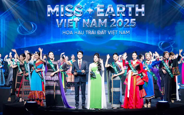 Hồ Ngọc Hà, Hương Giang, Erik biểu diễn trong đêm Chung kết Hoa hậu Trái đất Việt Nam 2025- Ảnh 1. Hồ Ngọc Hà, Hương Giang, Erik biểu diễn trong đêm Chung kết Hoa hậu Trái đất Việt Nam 2025- Ảnh 1.