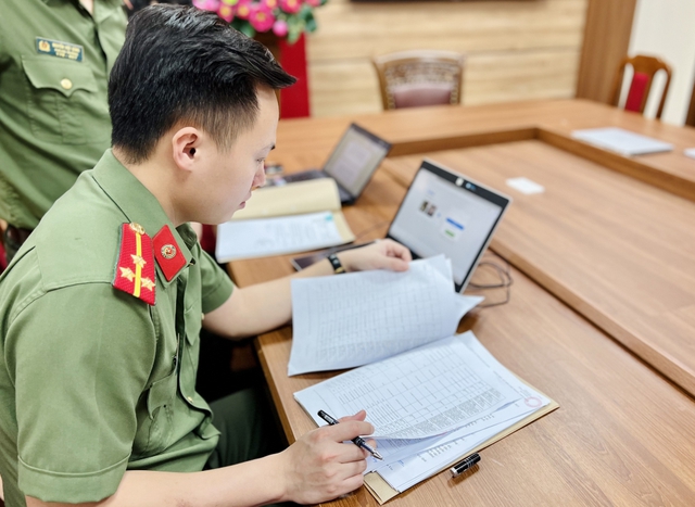 livestream sai sự thật