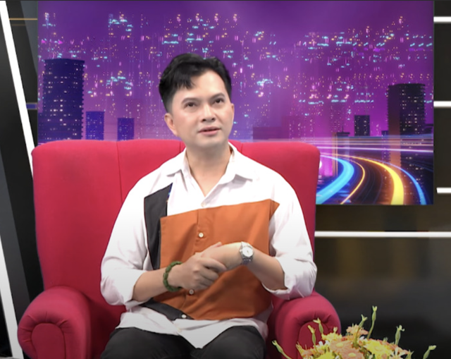 Nam ca sĩ quê Đà Nẵng 'mang tiếng' lấy vợ đại gia, lần đầu thừa nhận từng sợ lập gia đình- Ảnh 3. Nam ca sĩ quê Đà Nẵng 'mang tiếng' lấy vợ đại gia, lần đầu thừa nhận từng sợ lập gia đình- Ảnh 3.
