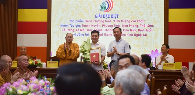 Phát động Giải Báo chí toàn quốc về Phật giáo lần thứ 2- Ảnh 3. Phát động Giải Báo chí toàn quốc về Phật giáo lần thứ 2- Ảnh 3.
