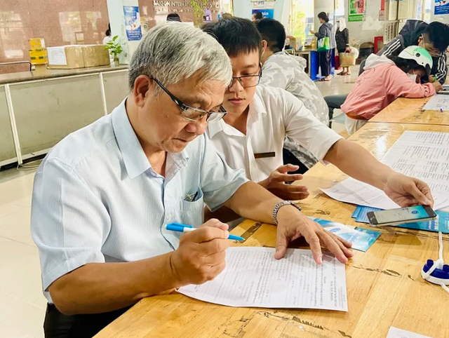 Từ 1/7/2025, cách tính lương hưu có sự thay đổi?- Ảnh 2. Từ 1/7/2025, cách tính lương hưu có sự thay đổi?- Ảnh 2.