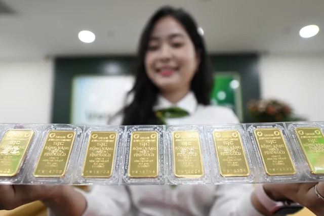 Giá vàng hôm nay 7/6: Vàng SJC, vàng nhẫn giảm sâu - Ảnh 2. Giá vàng hôm nay 7/6: Vàng SJC, vàng nhẫn giảm sâu - Ảnh 2.