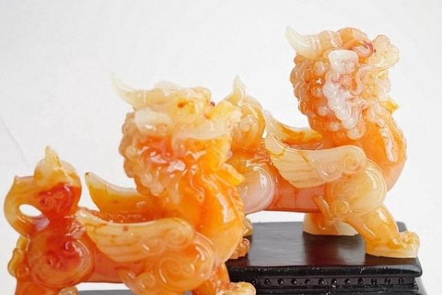 Cách đặt Tỳ Hưu trên bàn làm việc chuẩn phong thủy- Ảnh 2. Cách đặt Tỳ Hưu trên bàn làm việc chuẩn phong thủy- Ảnh 2.