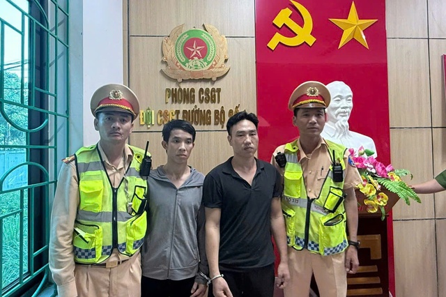 Hai phạm nhân đục tường trốn trại giam Thanh Xuân bị bắt tại Nghệ An- Ảnh 1. Hai phạm nhân đục tường trốn trại giam Thanh Xuân bị bắt tại Nghệ An- Ảnh 1.