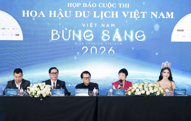 Jennifer Phạm, Tú Anh ngồi 'ghế nóng' Hoa hậu Du lịch Việt Nam 2026- Ảnh 1. Jennifer Phạm, Tú Anh ngồi 'ghế nóng' Hoa hậu Du lịch Việt Nam 2026- Ảnh 1.