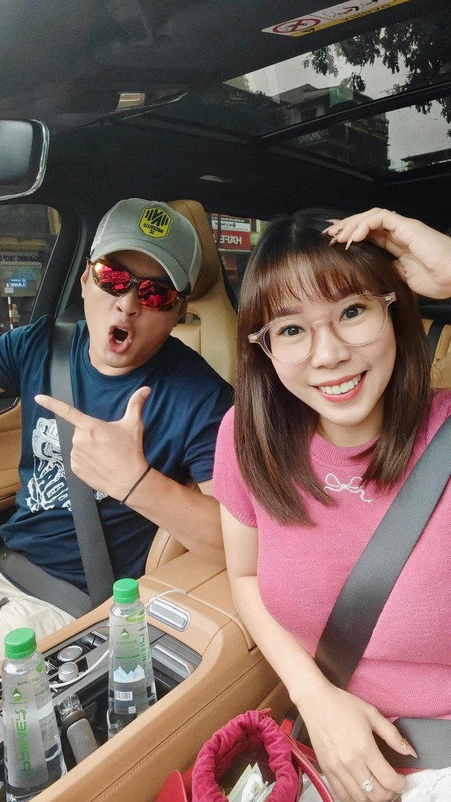 Cuộc sống 'nghỉ hưu sớm' của Hồng Đăng bên vợ đảm đang - Ảnh 2. Cuộc sống 'nghỉ hưu sớm' của Hồng Đăng bên vợ đảm đang - Ảnh 2.
