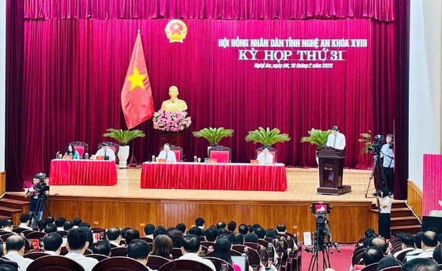 Vấn đề điều chỉnh bảng giá đất 'nóng' tại Kỳ họp HĐND tỉnh Nghệ An- Ảnh 1. Vấn đề điều chỉnh bảng giá đất 'nóng' tại Kỳ họp HĐND tỉnh Nghệ An- Ảnh 1.