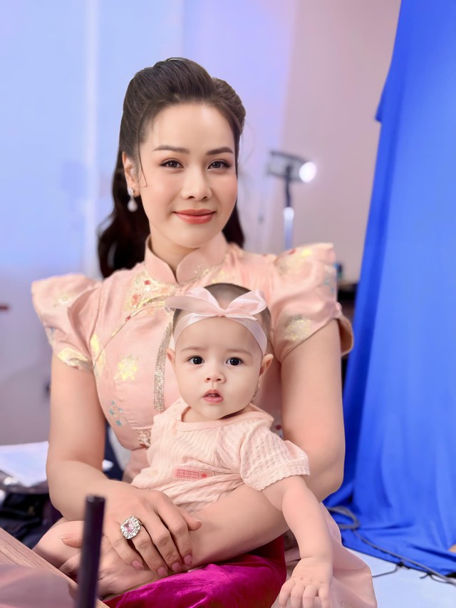 nhat-kim-anh00003-17521296066641353384163.jpg